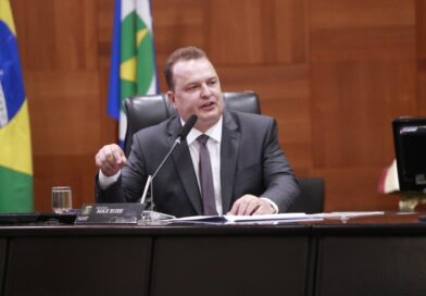 Base aliada pressiona e condiciona votação da LOA à liberação de emendas