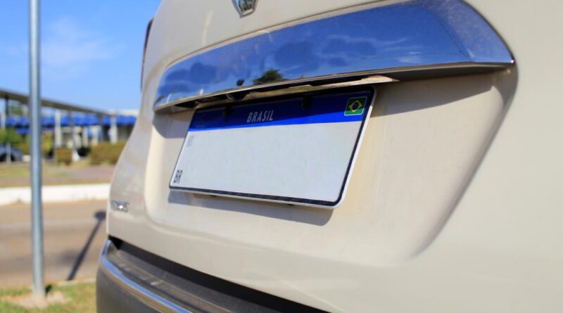 Saiba o que fazer em caso de dano ou perda da placa do veículo