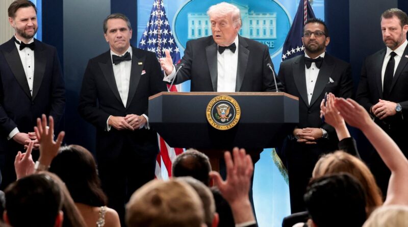 Homem atira durante jantar de Trump com correspondentes em Washington