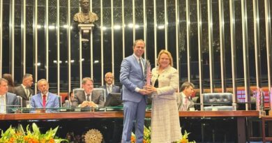 Governo de MT alcança 75% de crianças alfabetizadas na idade certa e é reconhecido pelo Senado
