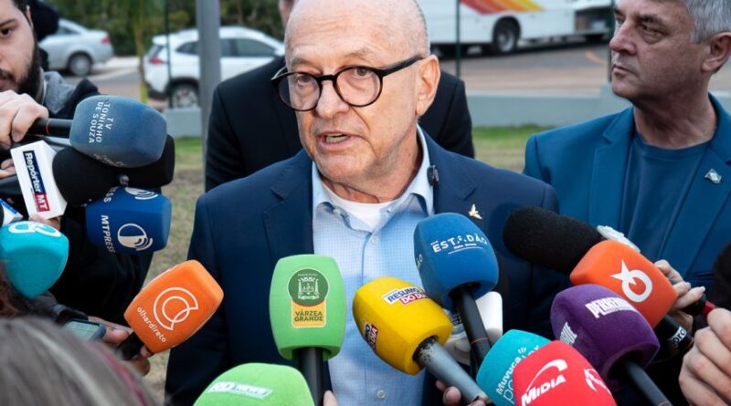 “Desprezível; e tem história cabulosa”, diz Pivetta sobre WF