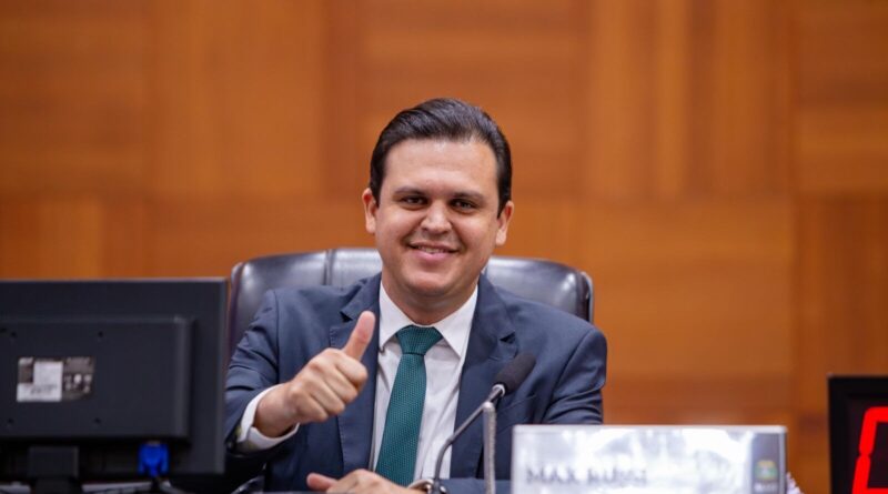 Assembleia aprova projeto de Thiago Silva que cria Rede de Apoio “Maralise Farias” às pessoas com Síndrome de Down