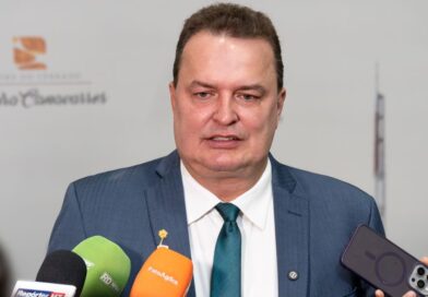 Max minimiza ser mais votado e diz que foco é eleger seis na sigla