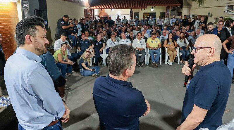 Pivetta recebe apoio de mais de 130 prefeitos; um é do PL