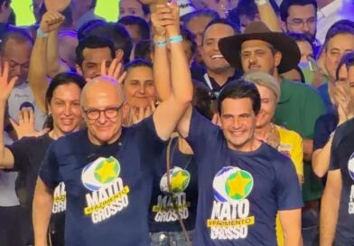 Em ginásio lotado, Pivetta é oficializado candidato à reeleição
