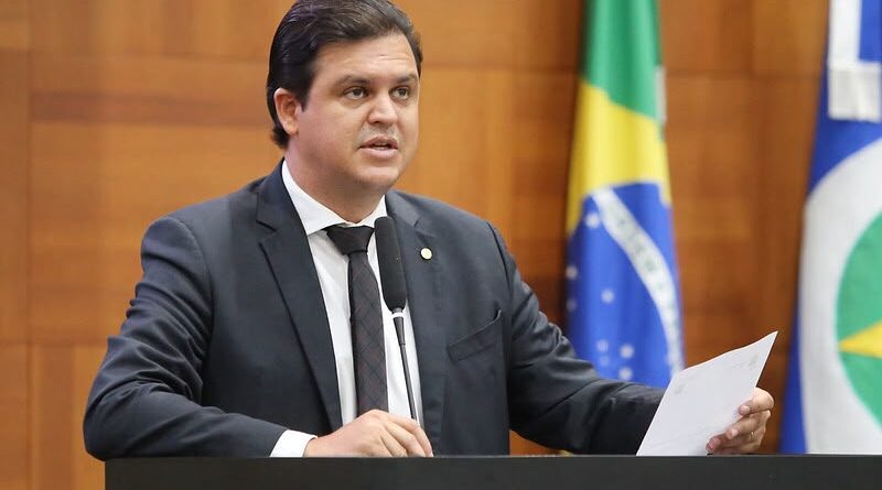 Thiago Silva propõe fortalecimento da rede de proteção às mulheres e ampliação das Delegacias da Mulher 24 horas em MT