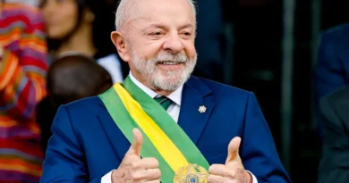 Com virada inédita, Lula é reeleito para o 4º mandato como presidente do Brasil