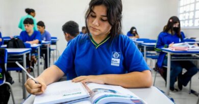 Prazo para solicitar vaga em uma escola estadual termina nesta sexta-feira (23)